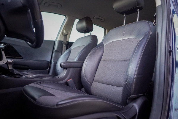 Kia Niro 1.6 GDi Hybrid DynamicLine / Trekhaak / Half Leder / Navi