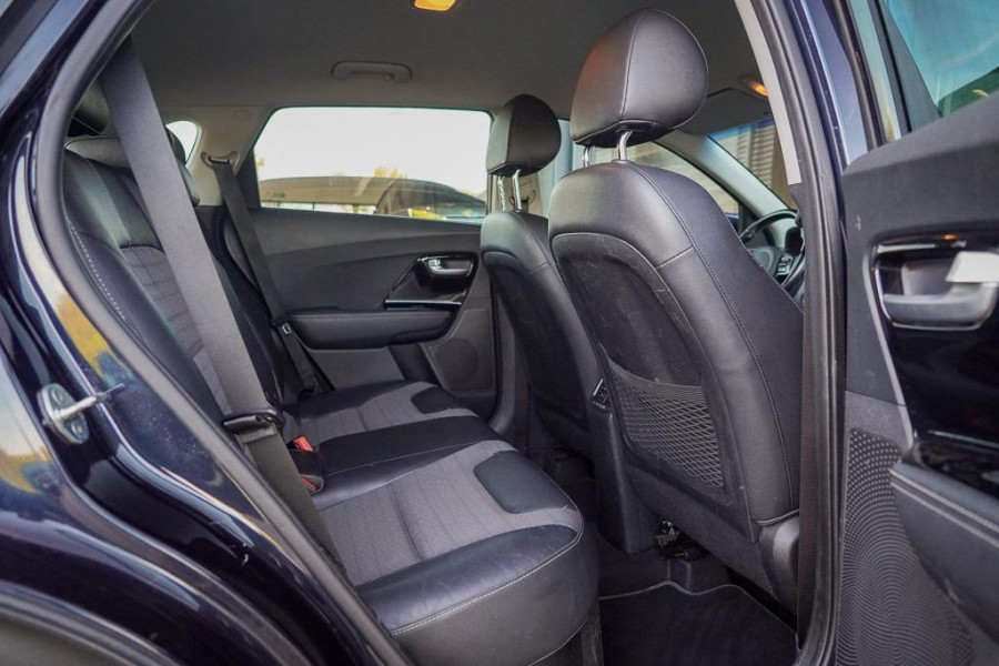 Kia Niro 1.6 GDi Hybrid DynamicLine / Trekhaak / Half Leder / Navi