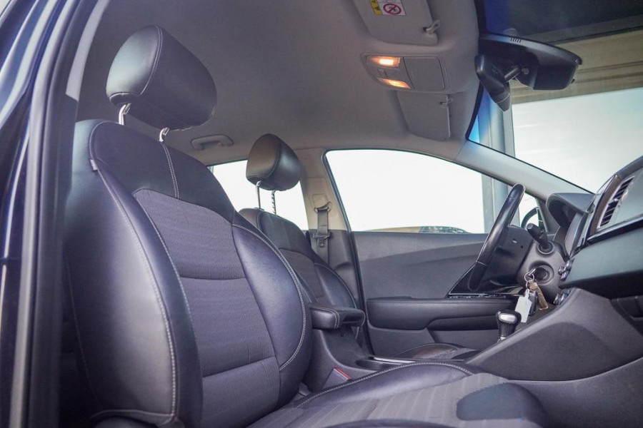 Kia Niro 1.6 GDi Hybrid DynamicLine / Trekhaak / Half Leder / Navi