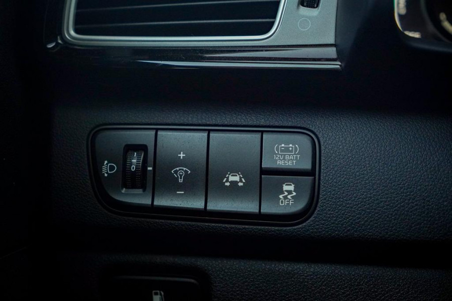 Kia Niro 1.6 GDi Hybrid DynamicLine / Trekhaak / Half Leder / Navi