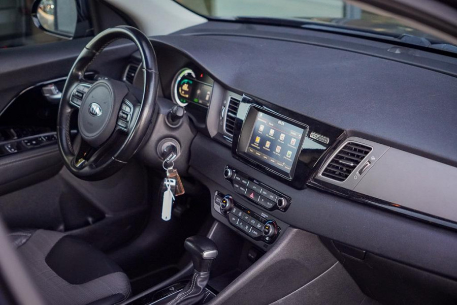 Kia Niro 1.6 GDi Hybrid DynamicLine / Trekhaak / Half Leder / Navi