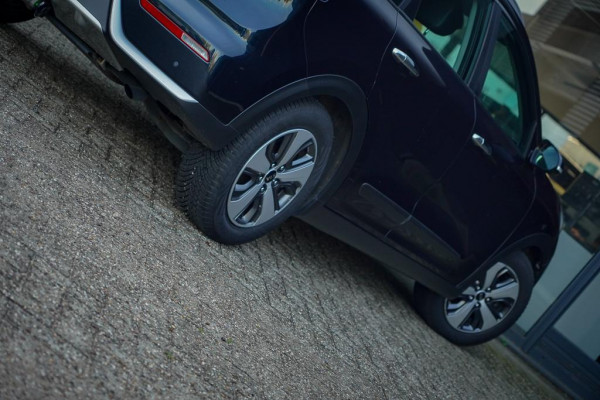 Kia Niro 1.6 GDi Hybrid DynamicLine / Trekhaak / Half Leder / Navi