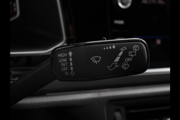 Volkswagen Taigo 1.5 TSI 150pk R-Line + Automaat Navigatie Apple Carplay/Android Auto Camera Parkeer sensoren Adaptive Cruise Control Climate Control Lichtmetalen velgen 18" Verwarmde voorstoelen digitale cockpit Dab Led