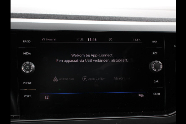 Volkswagen Taigo 1.5 TSI 150pk R-Line + Automaat Navigatie Apple Carplay/Android Auto Camera Parkeer sensoren Adaptive Cruise Control Climate Control Lichtmetalen velgen 18" Verwarmde voorstoelen digitale cockpit Dab Led