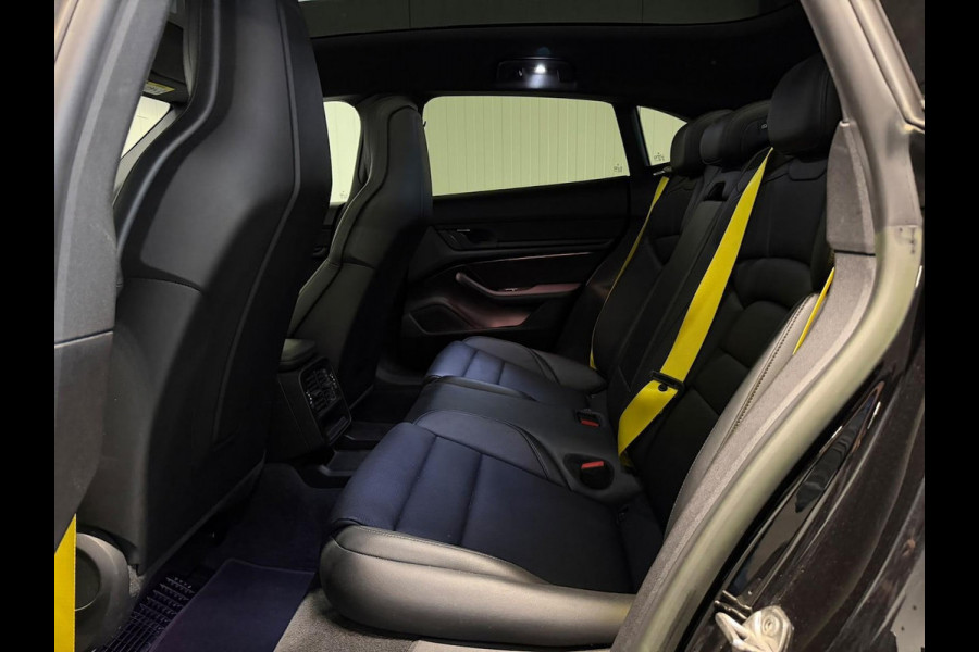 Porsche Taycan Sport Turismo 79 kWh Sportchorno Panodak Bose Camera SOH 88,77%
