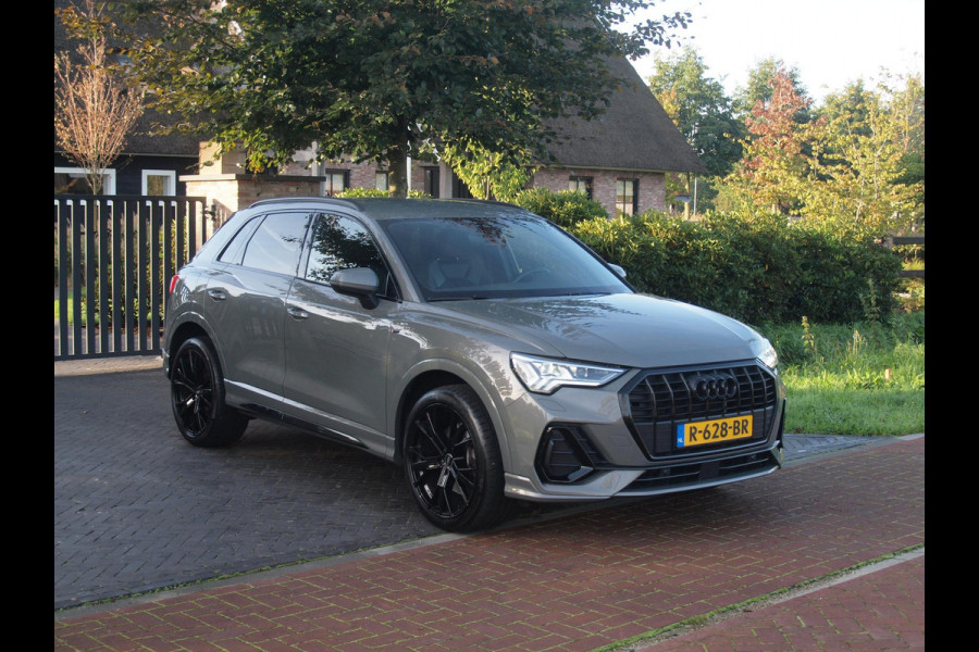 Audi Q3 45 TFSI e S edition | S-Line | Sonos Geluidinstallatie | Black Optic | ACC | NL-Auto |