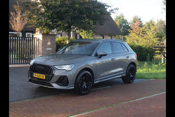 Audi Q3 45 TFSI e S edition | S-Line | Sonos Geluidinstallatie | Black Optic | ACC | NL-Auto |