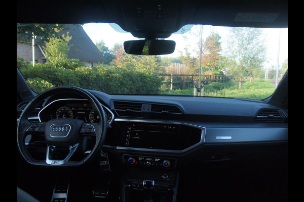 Audi Q3 45 TFSI e S edition | S-Line | Sonos Geluidinstallatie | Black Optic | ACC | NL-Auto |