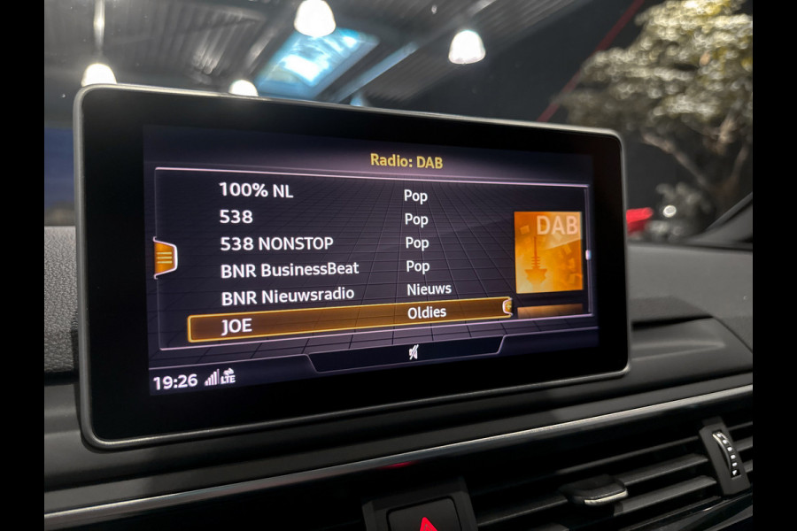 Audi A4 Avant 40 TFSI Sport 3x S-Line |Panorama|Leder|Sfeer|LED|NL NAP