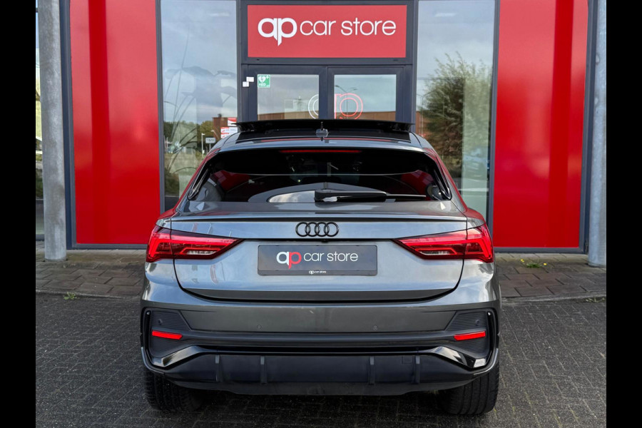 Audi Q3 Sportback 35 TFSI 3 X S-Line Uniek Vol | Panorama | Camera Parksens | Leder Red Stitch | Stoelverwarming| Keyless |Carplay