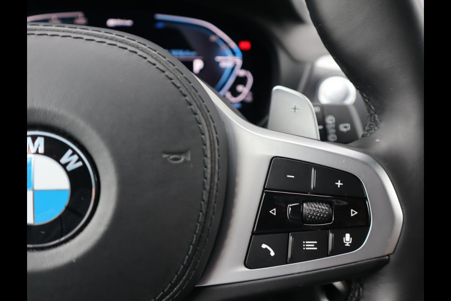 BMW X3 xDrive30e High Executive | Pano | HUD | Trekhaak