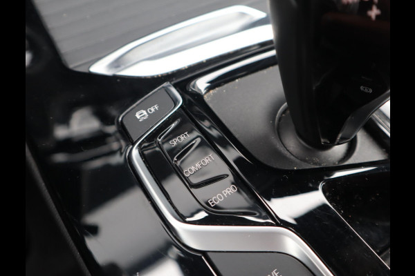 BMW X3 xDrive30e High Executive | Pano | HUD | Trekhaak