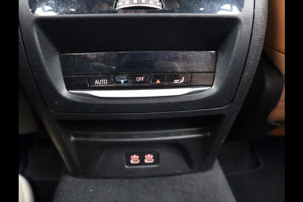 BMW X3 xDrive30e High Executive | Pano | HUD | Trekhaak