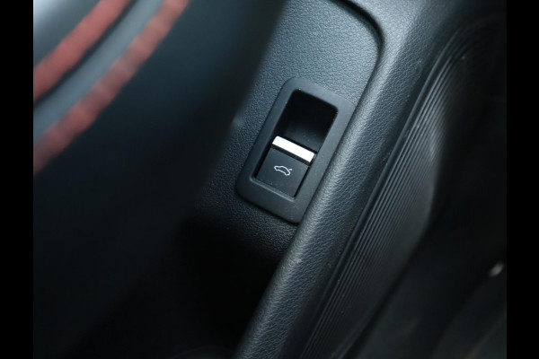 Audi A4 Avant 2.9 TFSI RS 4 quattro | Keramisch | RS dynamic | Bang & Olufsen 3D | HUD | ACC