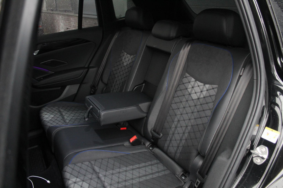 Volkswagen Tiguan 2.0 TSI 4Motion R-line Elegance | Panoramadak | Trekhaak | HUD | ACC | DCC | 360 Camera | Full Options