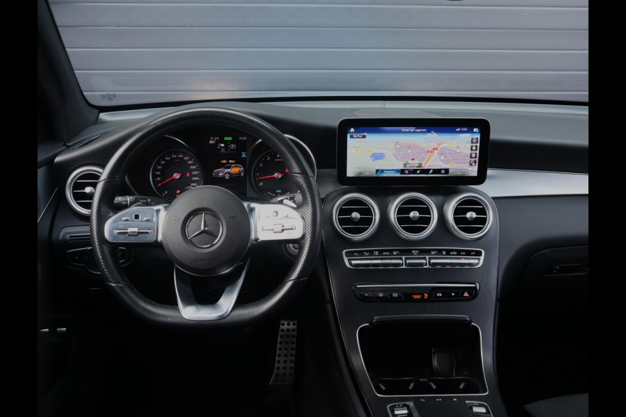Mercedes-Benz GLC 300e 4MATIC AMG Line | Pano | Trekhaak | Burmester | ACC | Apple Carplay/Android Auto