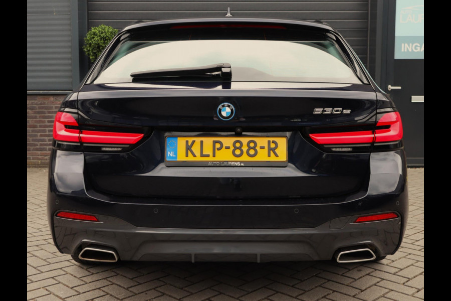 BMW 5 Serie Touring 530e M Sport | Pano | Leer | Stoelverwarming | 19 Inch