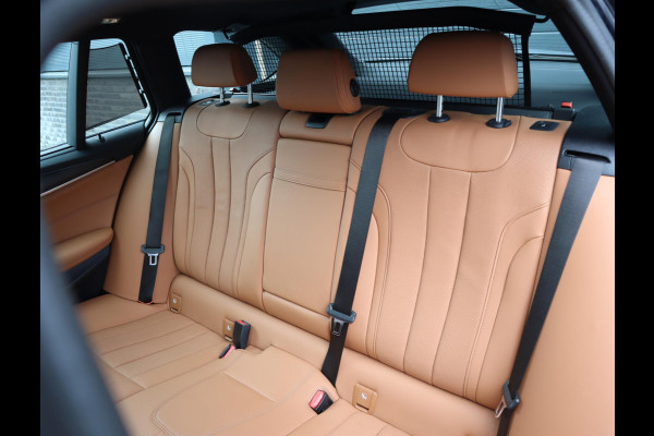 BMW 5 Serie Touring 530e M Sport | Pano | Leer | Stoelverwarming | 19 Inch