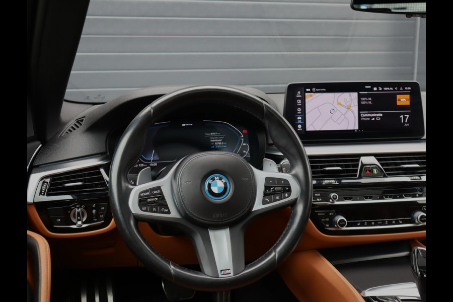 BMW 5 Serie Touring 530e M Sport | Pano | Leer | Stoelverwarming | 19 Inch