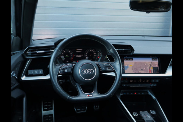 Audi A3 Sportback 45 TFSI e S edition Competition | Pano | ACC | Stoelverwarming