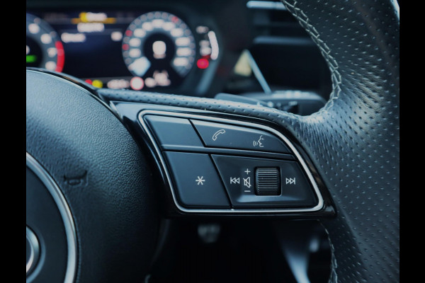 Audi A3 Sportback 45 TFSI e S edition Competition | Pano | ACC | Stoelverwarming