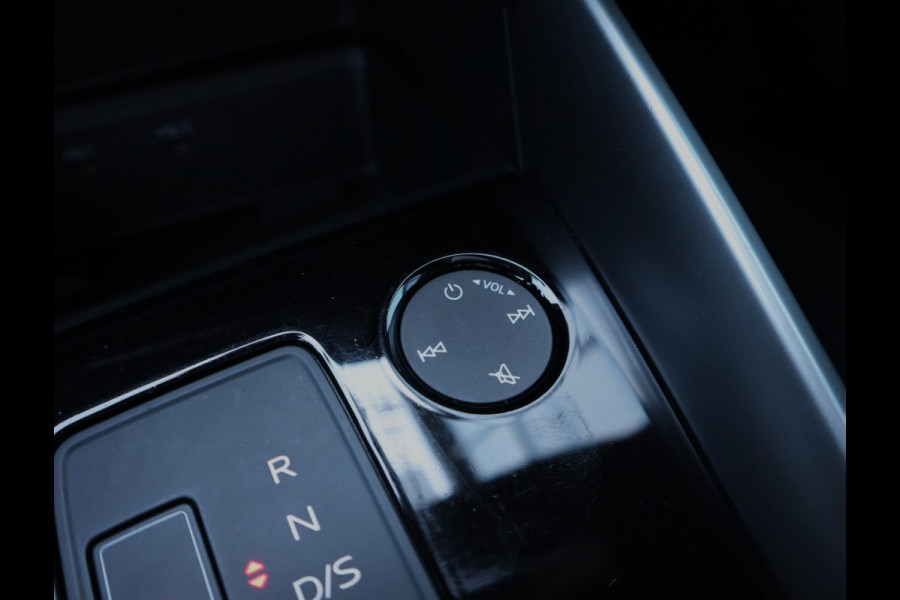 Audi A3 Sportback 45 TFSI e S edition Competition | Pano | ACC | Stoelverwarming