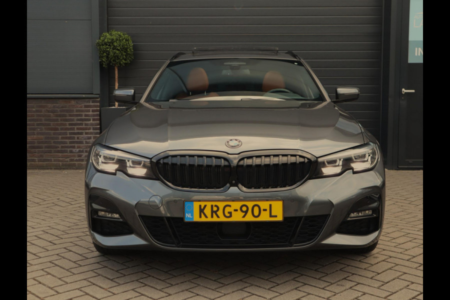 BMW 3 Serie Touring 330e xDrive M Sport High Executive | Pano | Trekhaak | ACC | Leer | 19 Inch