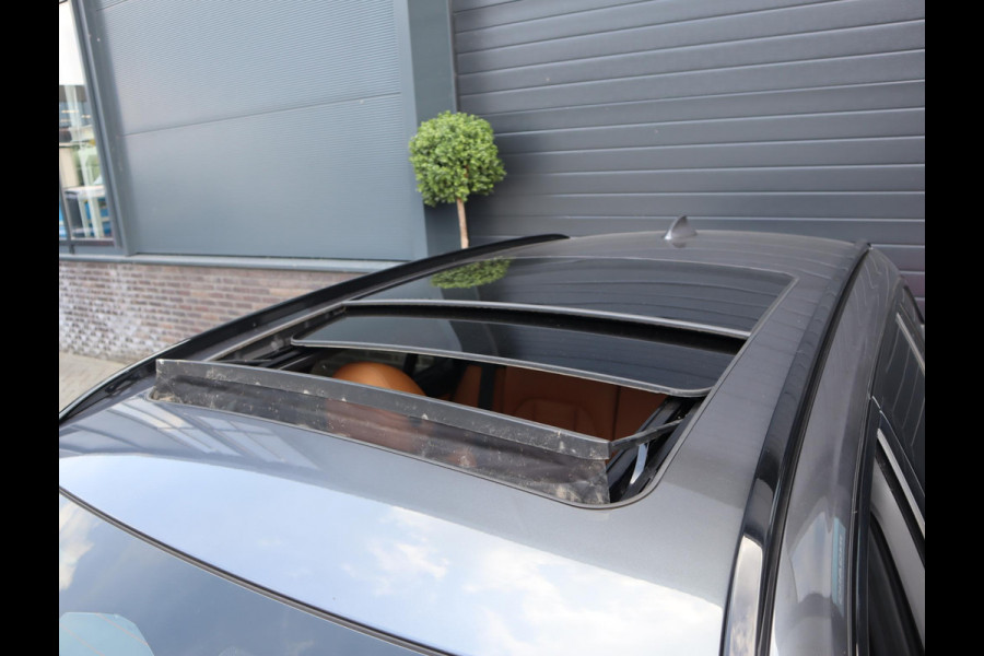 BMW 3 Serie Touring 330e xDrive M Sport High Executive | Pano | Trekhaak | ACC | Leer | 19 Inch