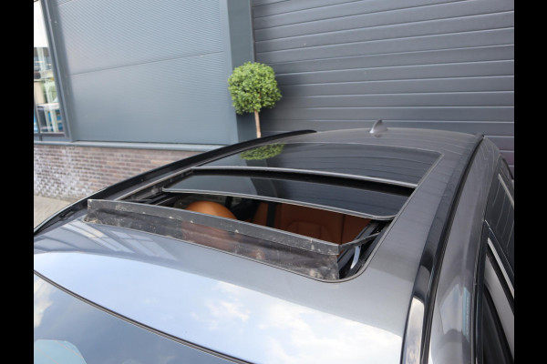 BMW 3 Serie Touring 330e xDrive M Sport High Executive | Pano | Trekhaak | ACC | Leer | 19 Inch