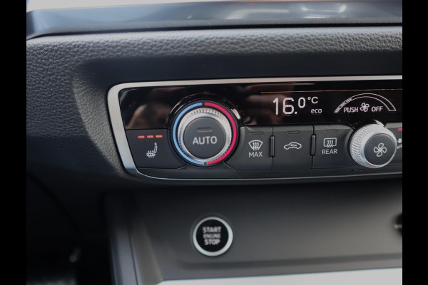Audi Q3 Sportback 40 TFSI quattro S Edition | S-line | Pano | Trekhaak | all weather banden | Leer