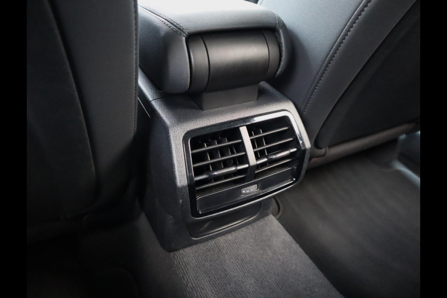 Audi Q3 Sportback 40 TFSI quattro S Edition | S-line | Pano | Trekhaak | all weather banden | Leer