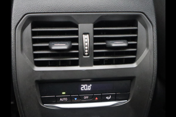 BMW 3 Serie Touring 330i xDrive | Pano | HUD  | 360 Camera | Trekhaak