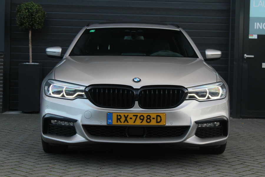 BMW 5 Serie Touring 540i xDrive M-Sport High Executive | Panorama Dak | Comfort Stoelen | Trekhaak | HUD
