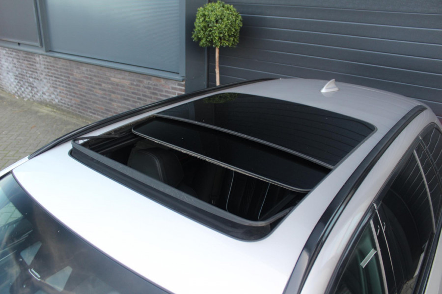 BMW 5 Serie Touring 540i xDrive M-Sport High Executive | Panorama Dak | Comfort Stoelen | Trekhaak | HUD