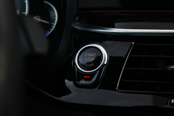 BMW 5 Serie Touring 540i xDrive M-Sport High Executive | Panorama Dak | Comfort Stoelen | Trekhaak | HUD