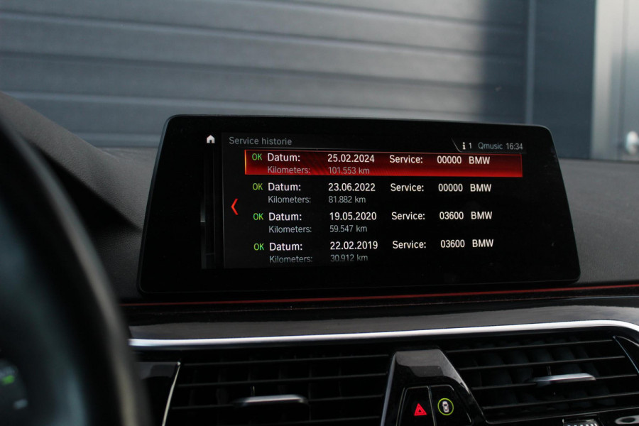 BMW 5 Serie Touring 540i xDrive M-Sport High Executive | Panorama Dak | Comfort Stoelen | Trekhaak | HUD