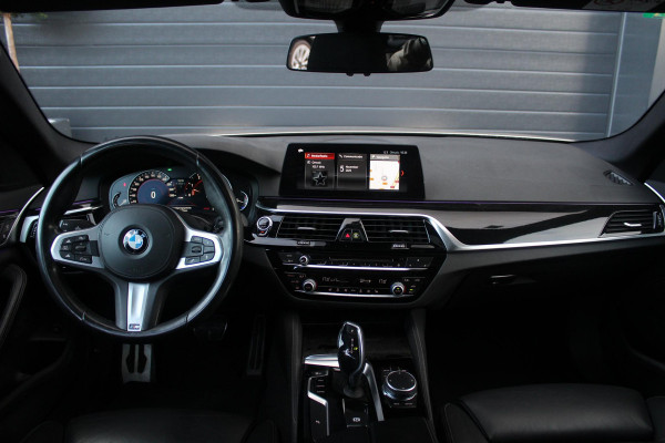 BMW 5 Serie Touring 540i xDrive M-Sport High Executive | Panorama Dak | Comfort Stoelen | Trekhaak | HUD