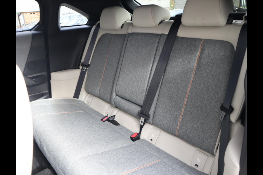 Mazda MX-30 e-SkyActiv 145 First Edition 36 kWh | SOH 94% | Voorstoelen verwarmd | HUD | Camera | Memory Seats