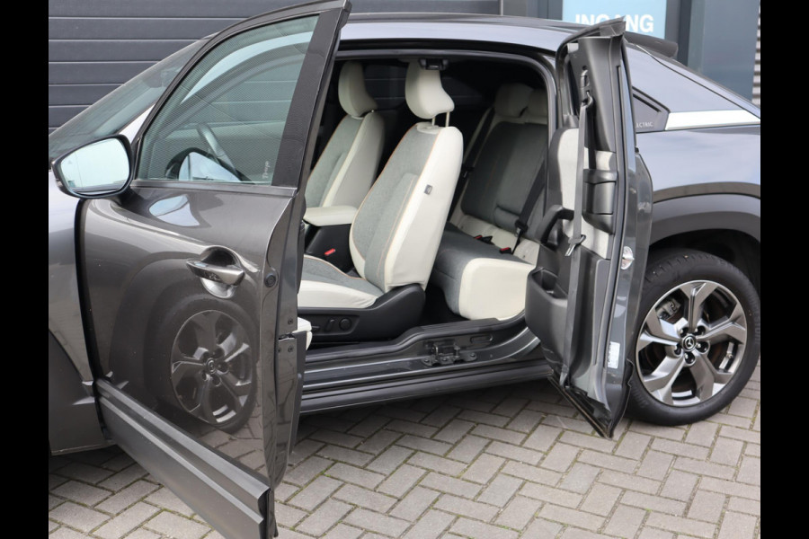 Mazda MX-30 e-SkyActiv 145 First Edition 36 kWh | SOH 94% | Voorstoelen verwarmd | HUD | Camera | Memory Seats