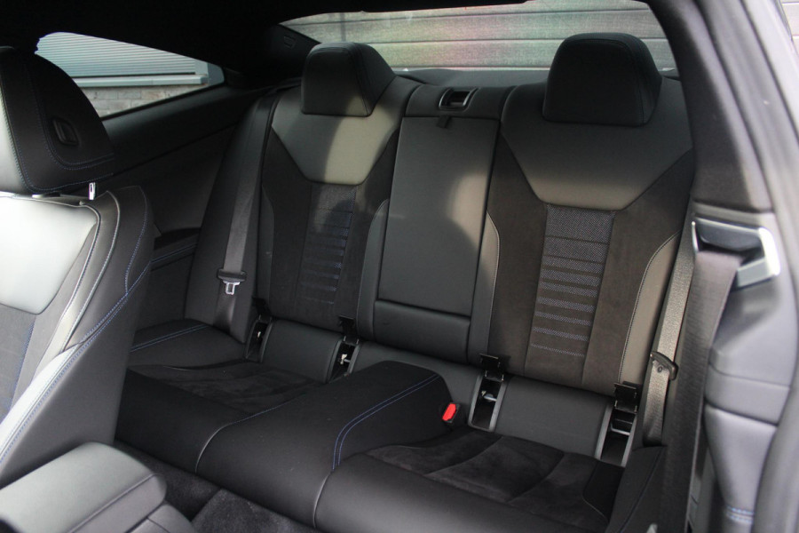 BMW 4 Serie Coupé M440i xDrive M-Sport Pro High Executive | Harman Kardon | 20 Inch | Keyless | Elektrisch verstelbare stoelen