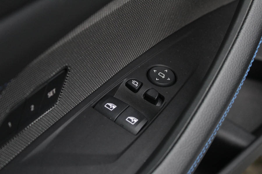 BMW 4 Serie Coupé M440i xDrive M-Sport Pro High Executive | Harman Kardon | 20 Inch | Keyless | Elektrisch verstelbare stoelen