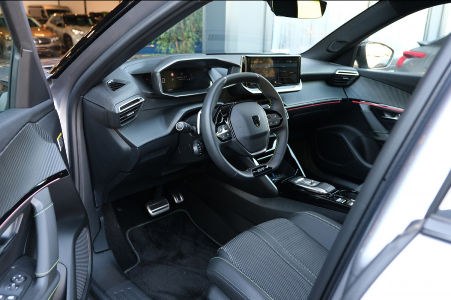 Peugeot 2008 1.2 PureTech GT |6.421km UNIEK| Half Leder/Navigatie/Camera/Apple Carplay