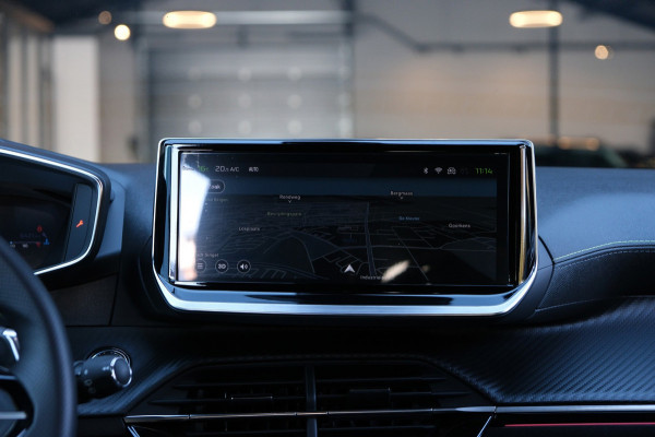 Peugeot 2008 1.2 PureTech GT |6.421km UNIEK| Half Leder/Navigatie/Camera/Apple Carplay