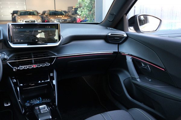 Peugeot 2008 1.2 PureTech GT |6.421km UNIEK| Half Leder/Navigatie/Camera/Apple Carplay