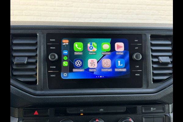 Volkswagen Crafter 35 2.0 TDI L3 DC Trendline Trekhaak 2800kg Trekgewicht Airco Cruise Carplay laadbak 2.700X 2.030