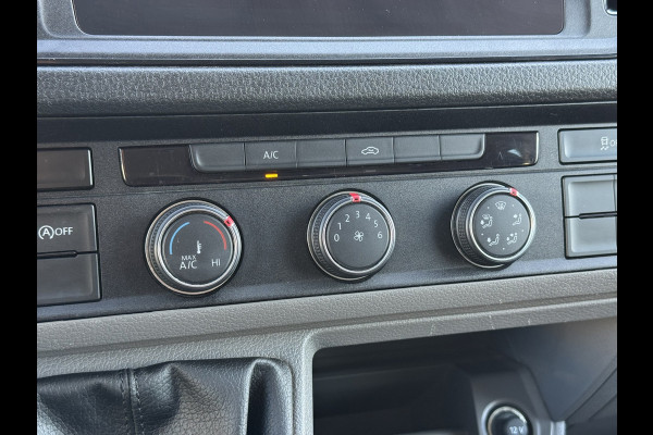 Volkswagen Crafter 35 2.0 TDI L3 DC Trendline Trekhaak 2800kg Trekgewicht Airco Cruise Carplay laadbak 2.700X 2.030
