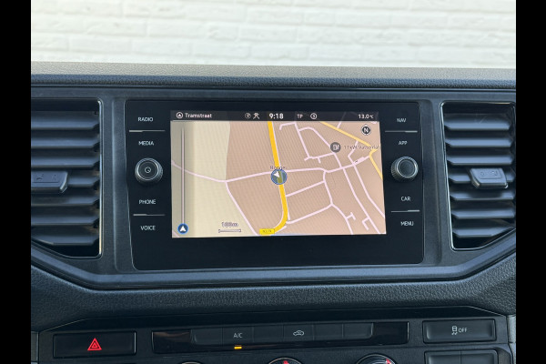 Volkswagen Crafter 35 2.0 TDI L3 DC Trendline Trekhaak 2800kg Trekgewicht Airco Cruise Carplay laadbak 2.700X 2.030