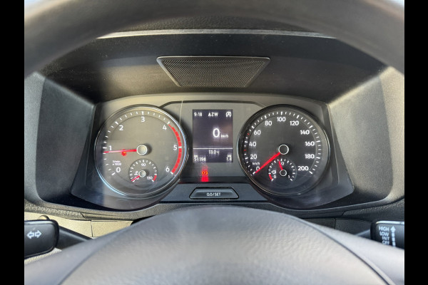 Volkswagen Crafter 35 2.0 TDI L3 DC Trendline Trekhaak 2800kg Trekgewicht Airco Cruise Carplay laadbak 2.700X 2.030