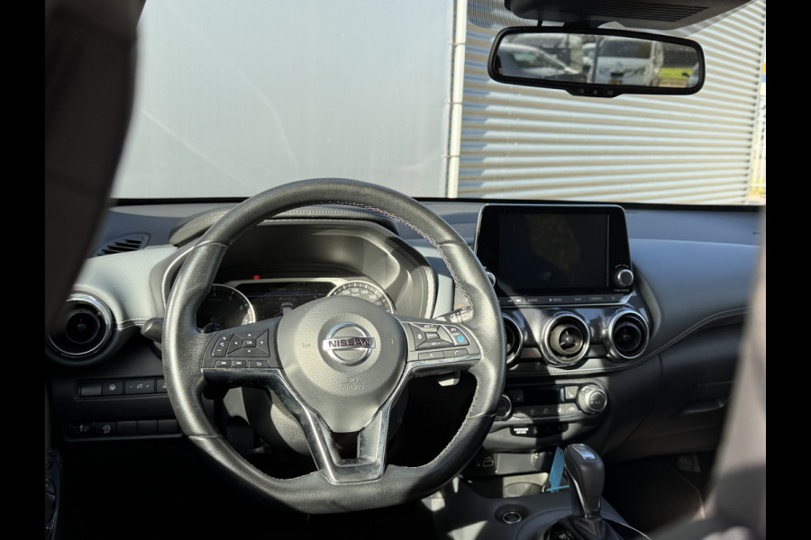 Nissan Juke BWJ 2022 | 1.0T 115PK Bns Design AUTOMAAT | LEDER/STOF | BOSE | SPORTSTOELEN | CLIMA | NAVI | STOELVERW | CARPLAY | PRIVACY GLASS |
