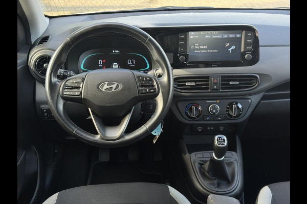 Hyundai i10 1.0 Comfort 5-zits | Virtual Cockpit, Apple Carplay/Android Auto, Cruise, Airco, El. Ramen | NAP |